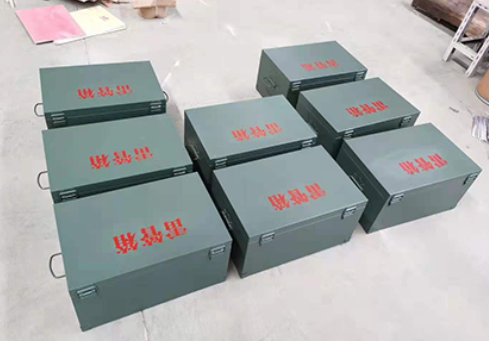 垫江炸药箱和雷管箱一般是怎么存放的？